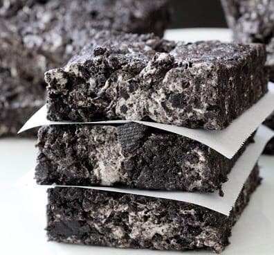 This image has an empty alt attribute; its file name is Chewy-Oreo-Bars-6.jpg