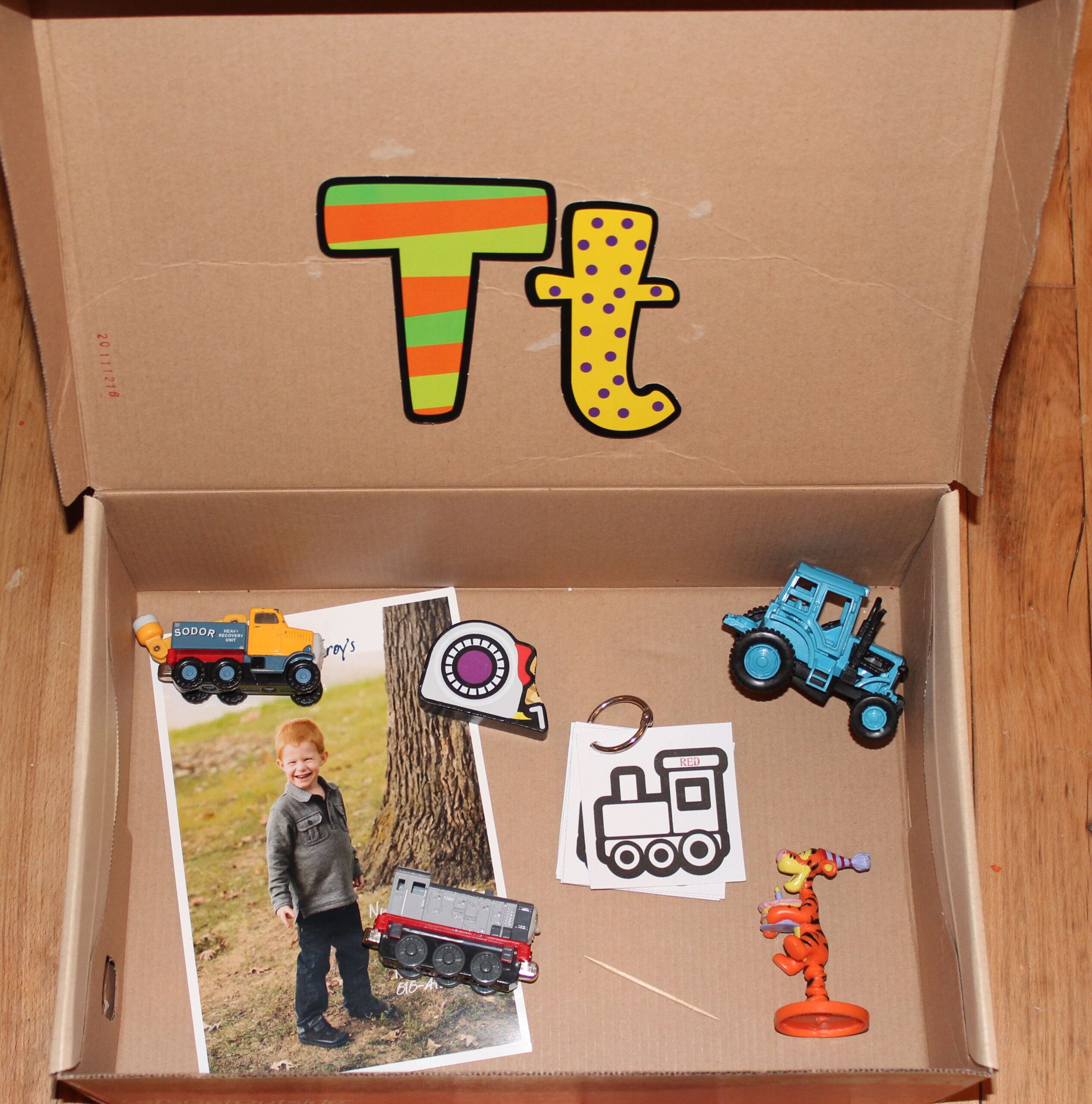 Letter 'T' Alphabet Box & Train Coloring Book! | Teaching Mama - Phonics for Kids