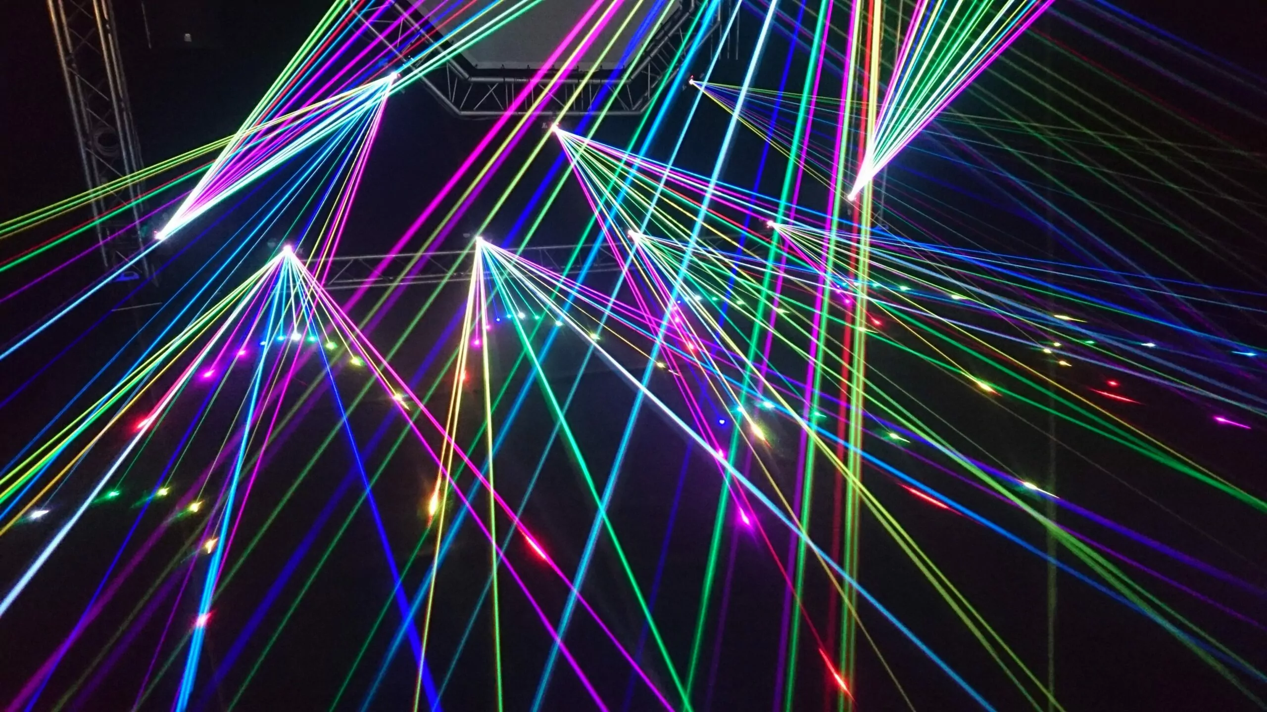 Lasers Facts for Kids – 5 Brilliant Facts about Lasers