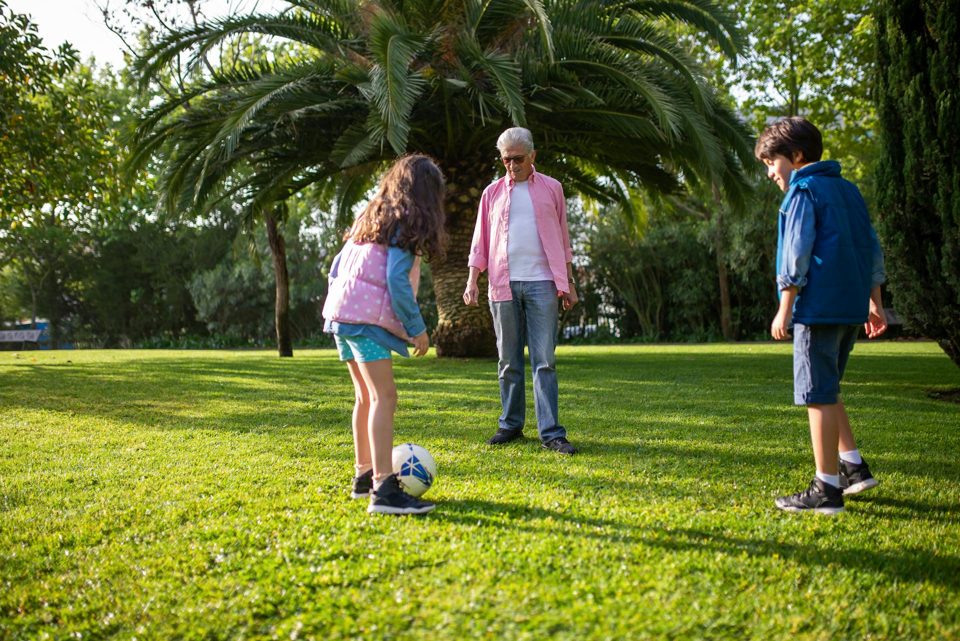 Get Active Together! Family Fitness Ideas Family Fitness,Physical Activity,active lifestyle,fitness LearningMole Family Fitness,Physical Activity,active lifestyle,fitness LearningMole