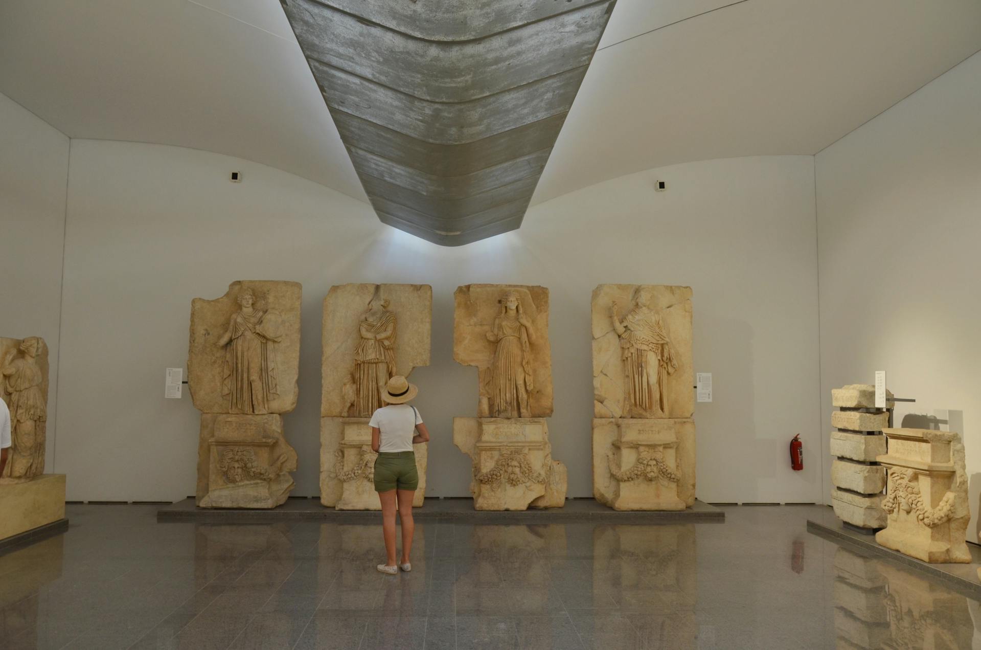 Artful Adventures! Exploring Amazing Art History Through Museum Visits Artful Adventures LearningMole Artful Adventures LearningMole