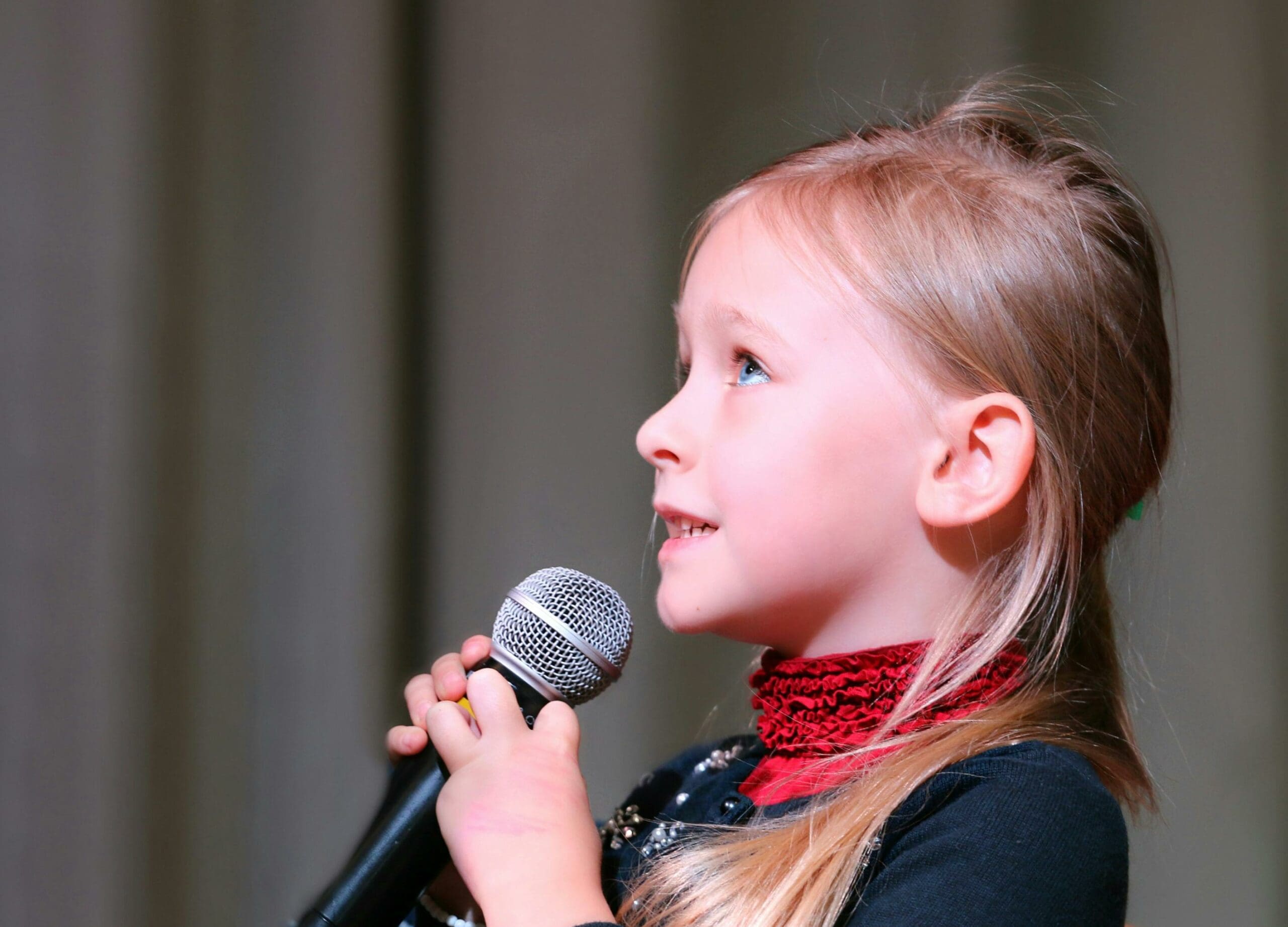 Microphone Magic: Mastering the Amazing Art of Public Speaking with Confidence and Ease Microphone Magic LearningMole Microphone Magic