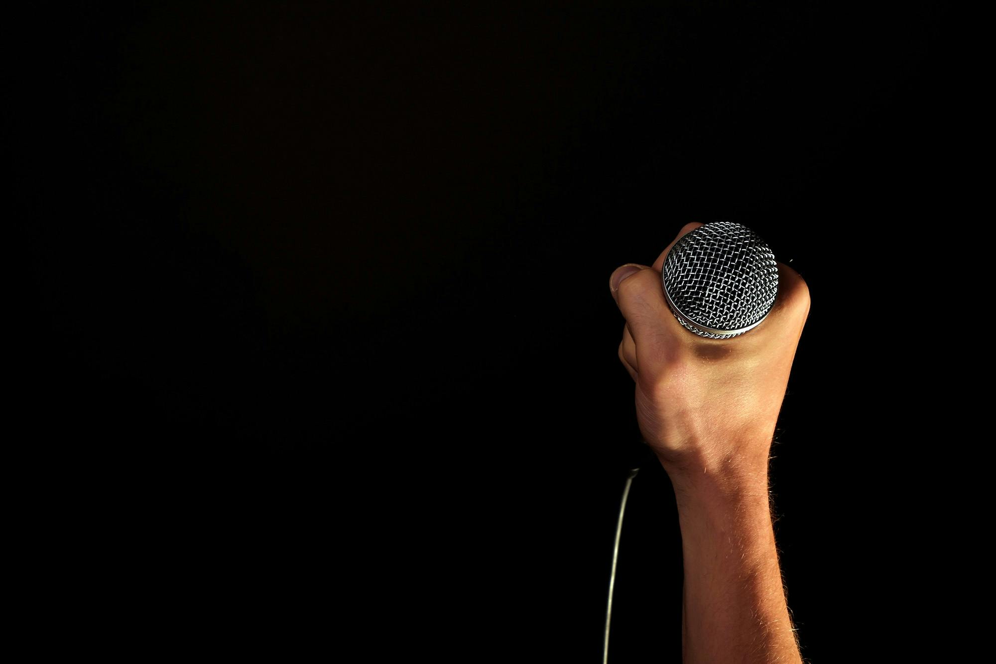 Microphone Magic: Mastering the Amazing Art of Public Speaking with Confidence and Ease Microphone Magic LearningMole Microphone Magic LearningMole