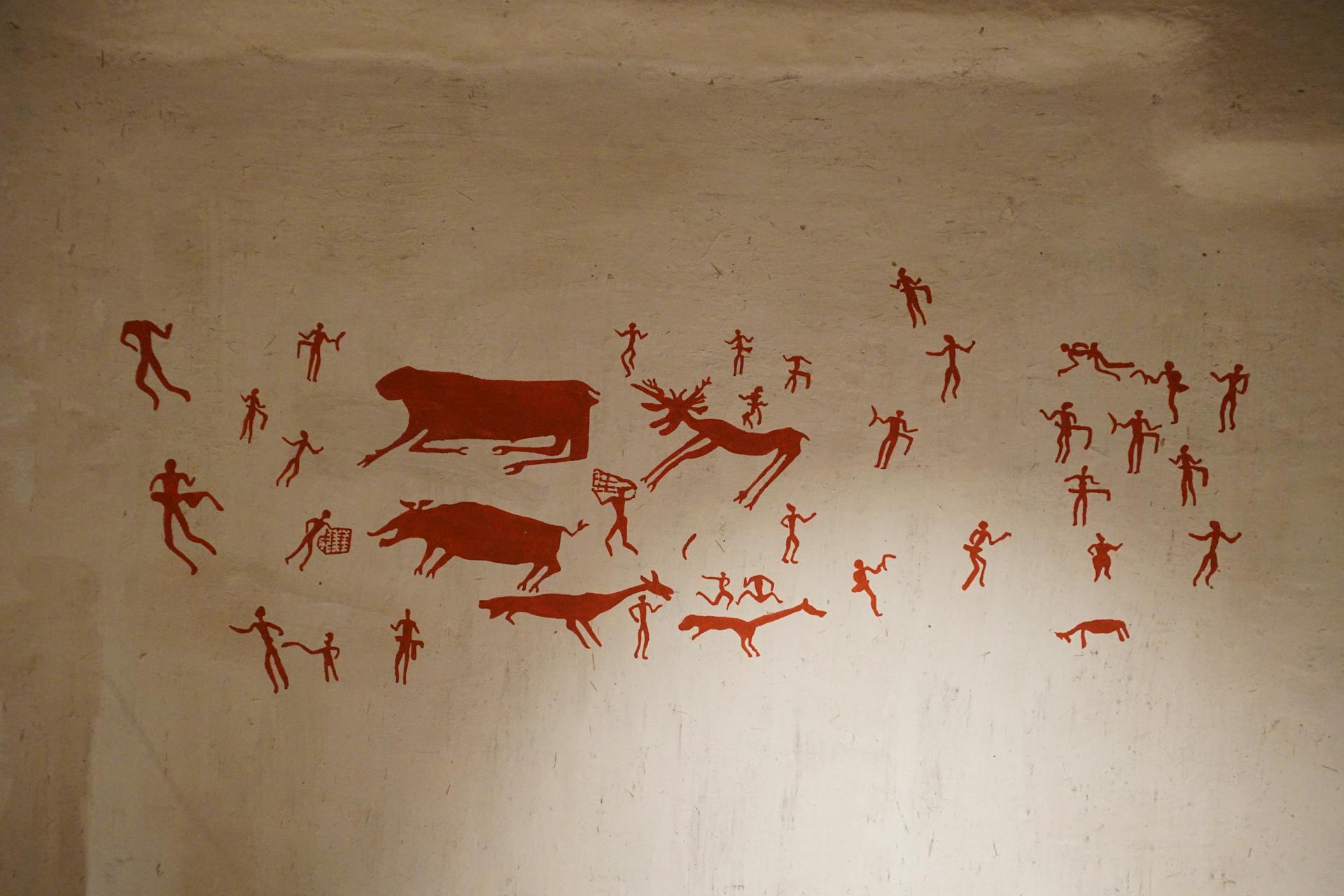 From Cave Walls to Colourful Canvases: Exploring Gorgeous Art History with Children From Cave Walls to Colourful Canvases LearningMole From Cave Walls to Colourful Canvases LearningMole
