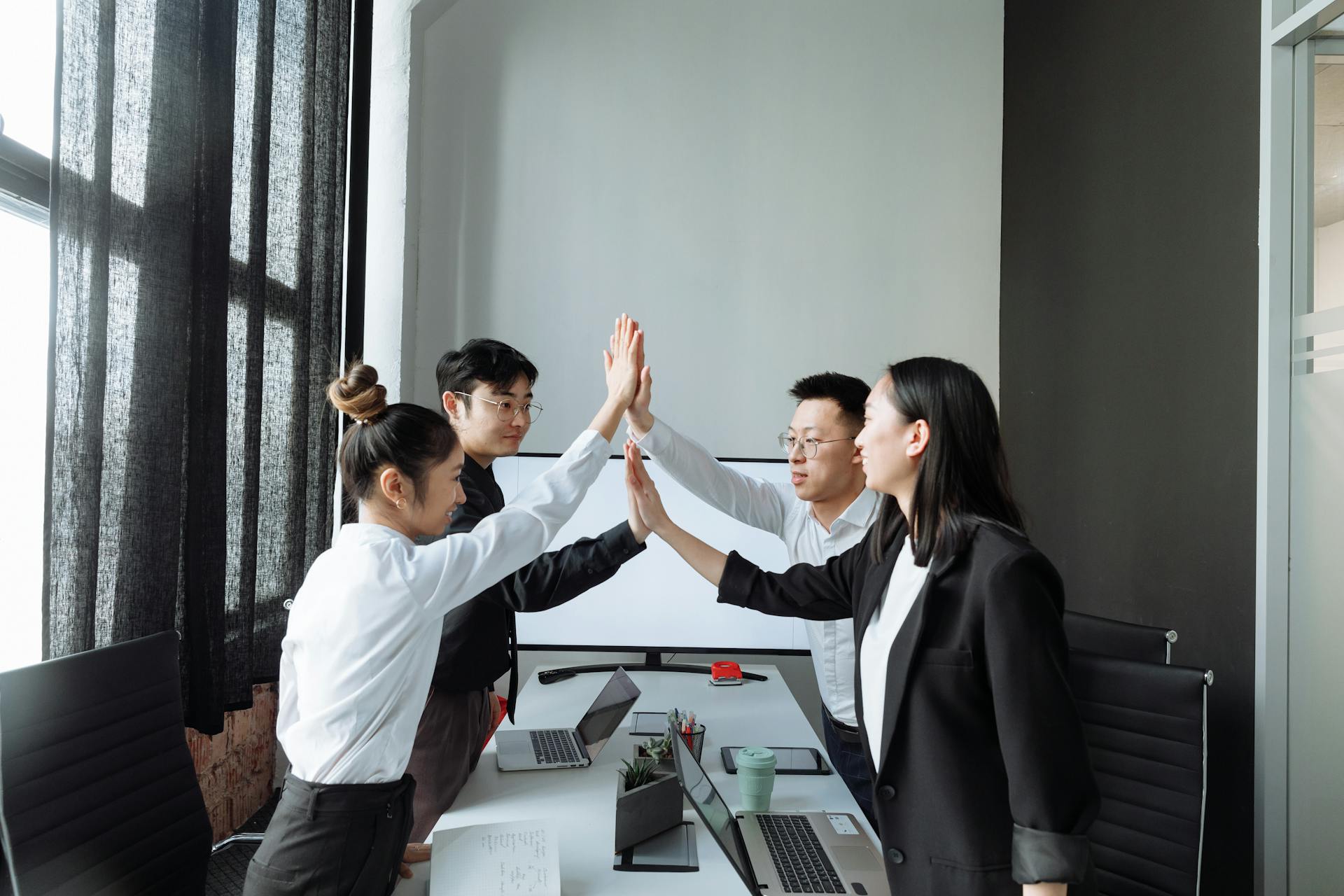 Shadow Professional Job Shadowing Adventures: A Unique Career Experience Guide