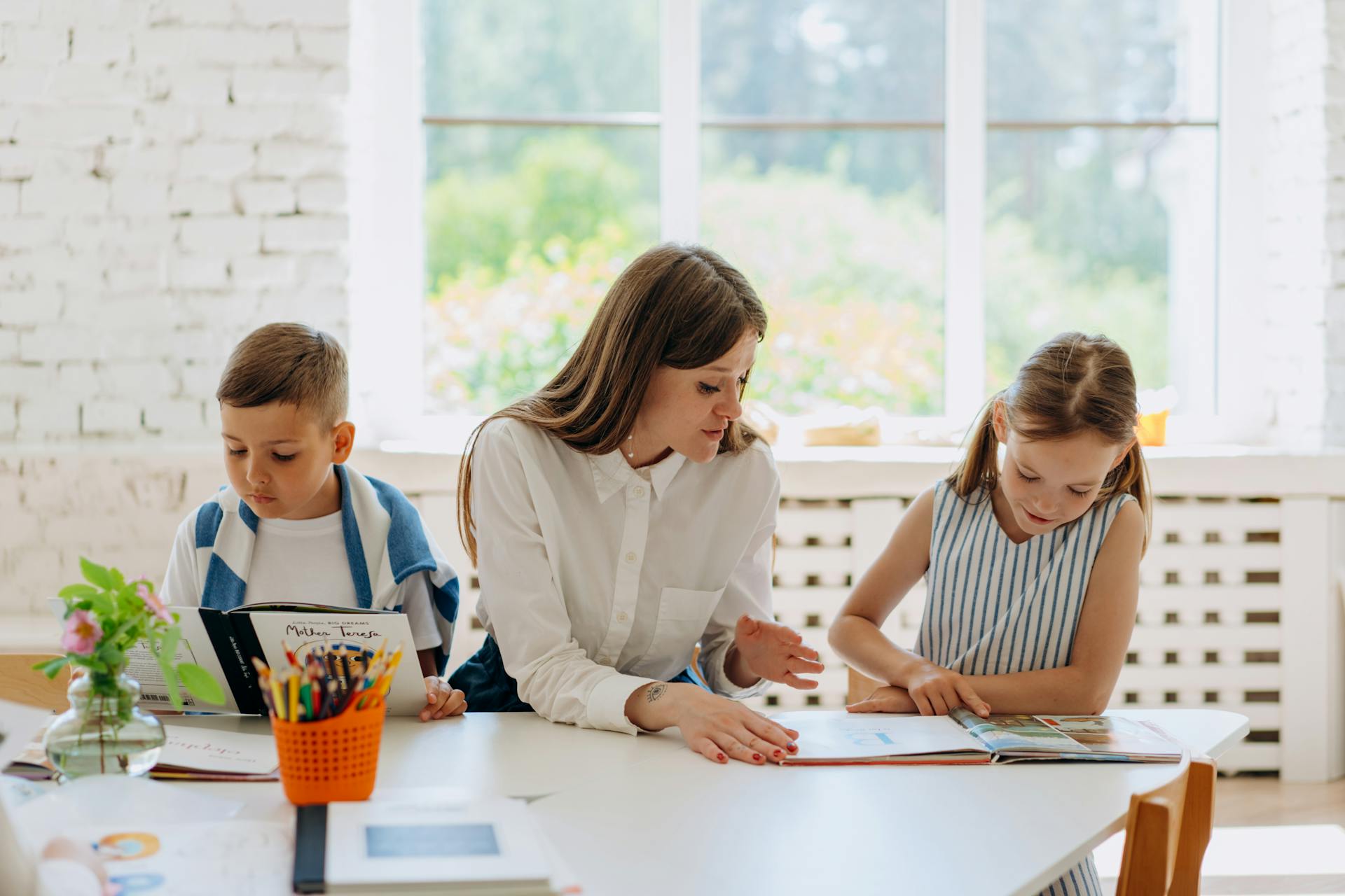 Creating Challenging Curriculum for Gifted Students: Strategies for Engaging Young Minds Challenging Curriculum for Gifted Students,gifted students LearningMole Challenging Curriculum for Gifted Students,gifted students LearningMole