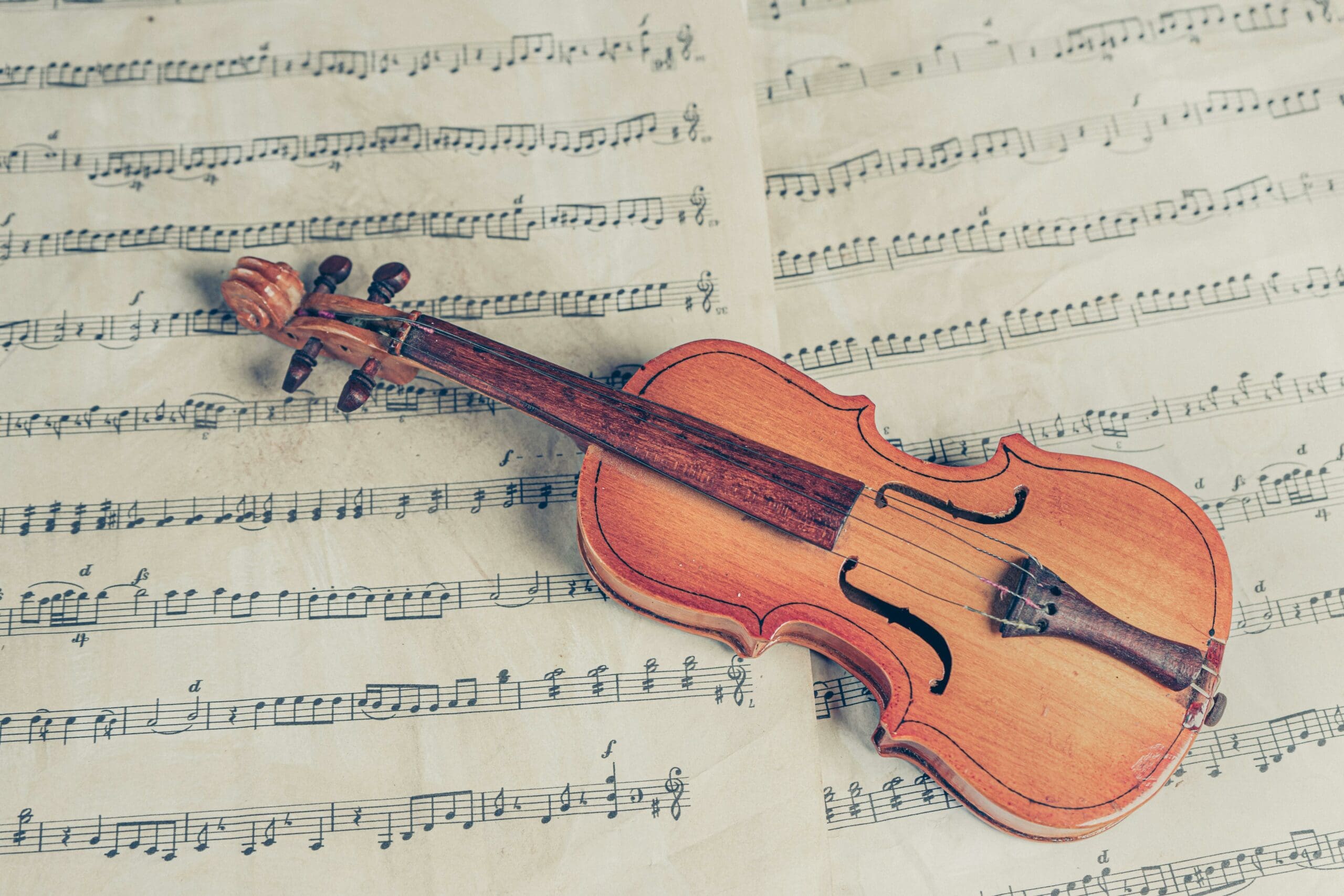 The Problem-Solving Playlist: Tunes for Enhanced Creativity and Innovation