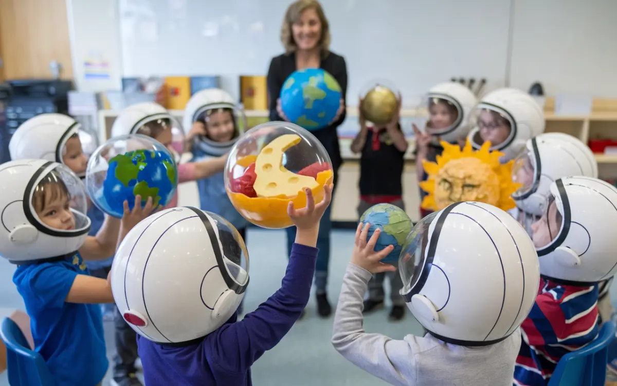 Primary-Level Astronomy: Teacher Resource Guide